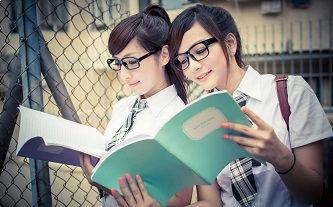 国产漫画帅哥合集视频,视觉盛宴，魅力无限  第2张